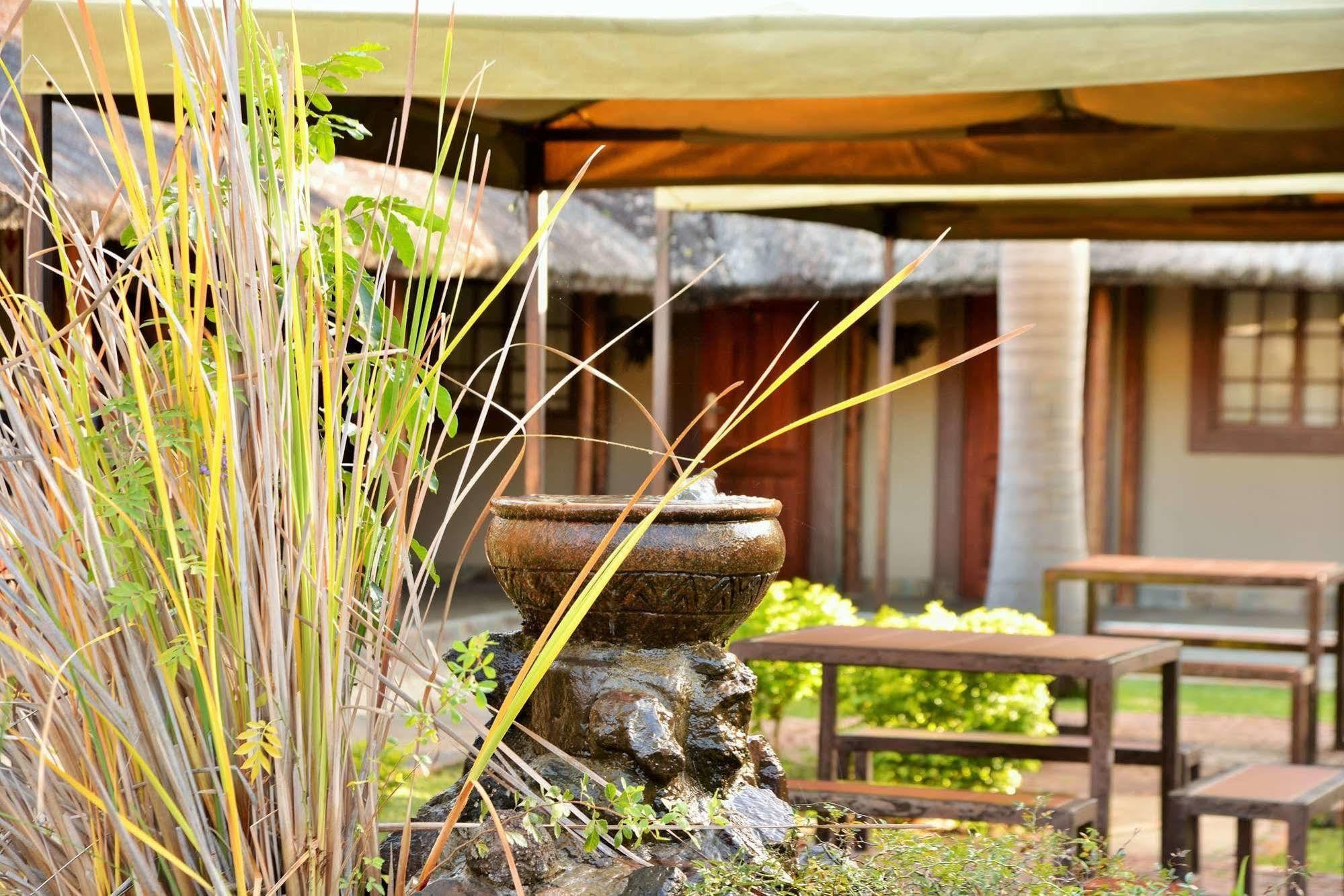 Thebe River Safaris Kasane Ngoại thất bức ảnh